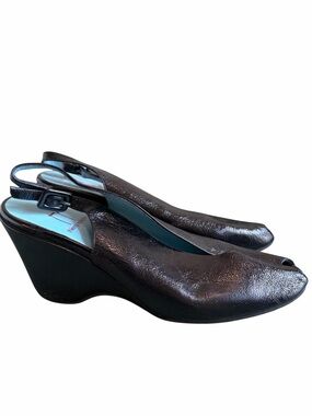 Thierry Rabotin Ynez Black Patent Sling Back Pumps Wedges 39